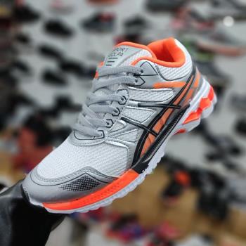 کفش ورزشی اسیکس 