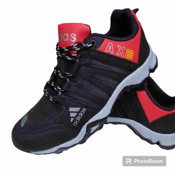 کتانی آدیداس سایز ۴۱تا۴۴