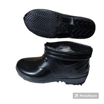 نیم چکمه صندل آب 