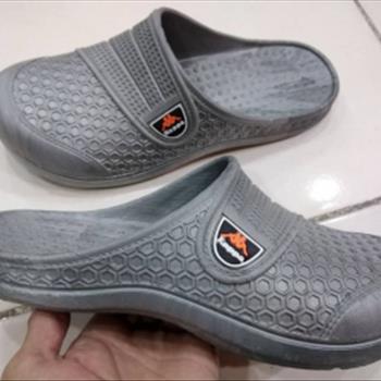 دمپایی جلو بسته 