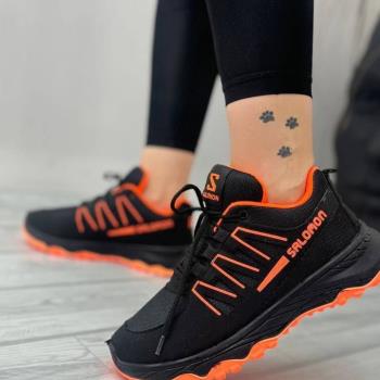 خرید عمده کفش کتانی